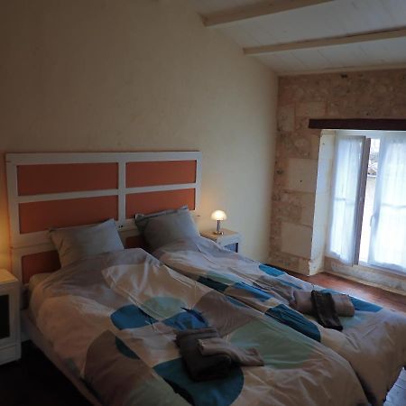La Miramboise, Chambres Et Table D Hotes Mirambeau  Kültér fotó